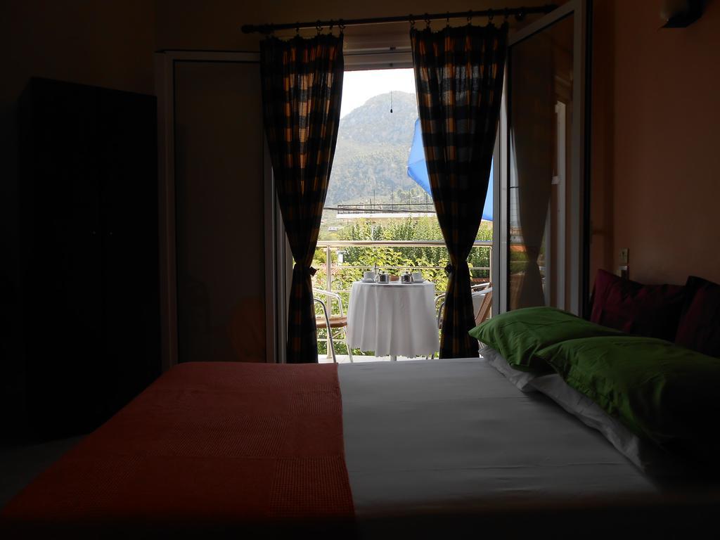 Hotel Neon Astron Kamena Vourla Room photo